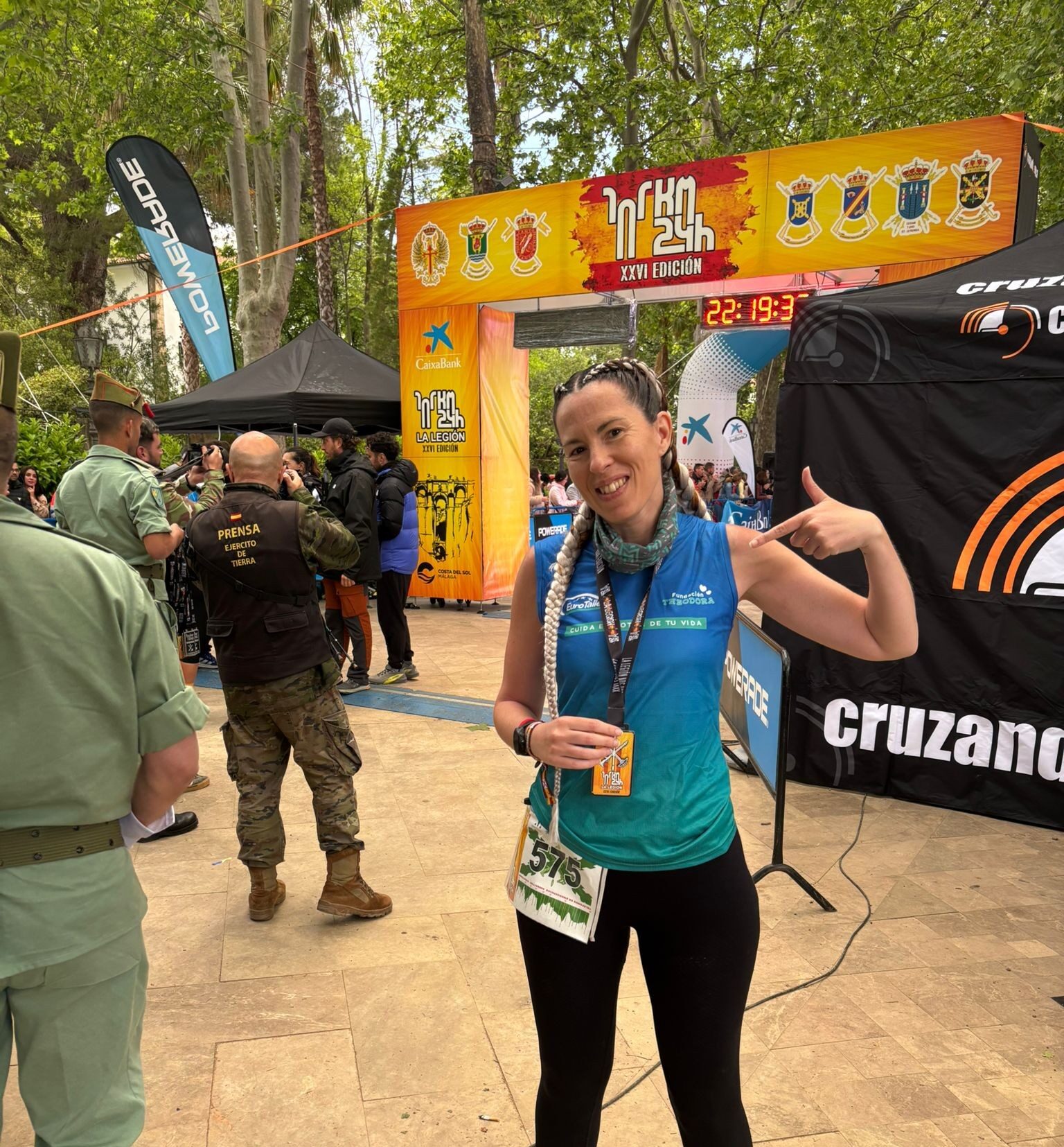 Cristina Peña suma 101 kilómetros de esfuerzo y solidaridad en la dura edición de La Legión