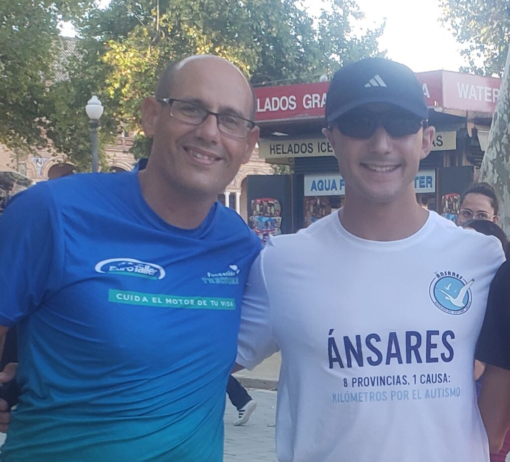 Francisco Pichardo acompaña en Sevilla el reto Kilómetros por el Autismo y suma 21 kilómetros para Kilómetros por Sonrisas