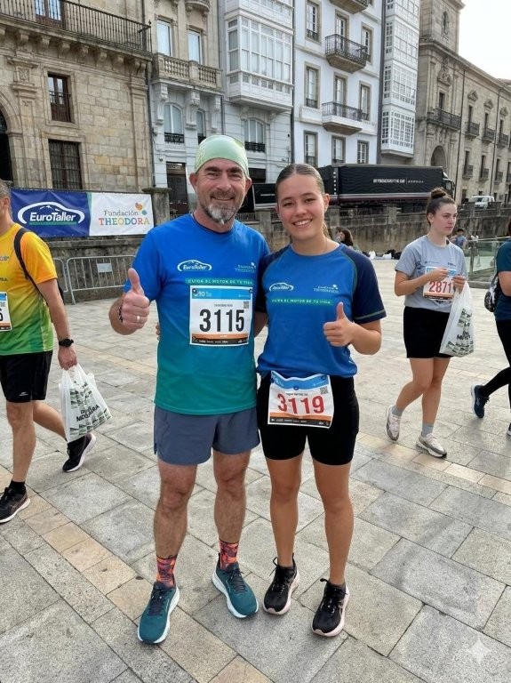 El equipo de EuroTaller Theodora Coruña firma 20 kilómetros más con Ainhoa Mosteiro y Carlos Pazos