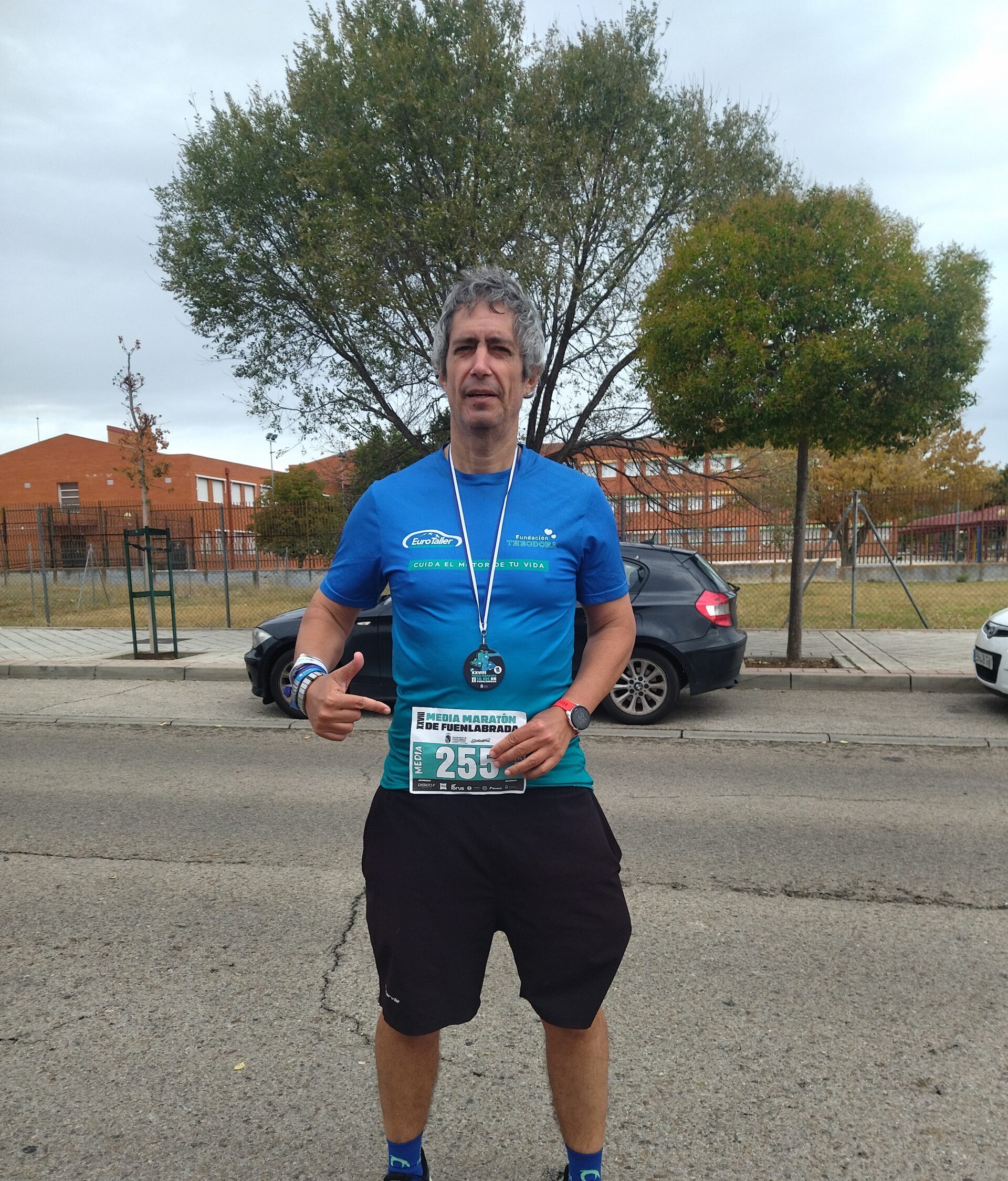 Dos dorsales, dos terrenos y una camiseta que hizo sonreír a Pedro Lozano